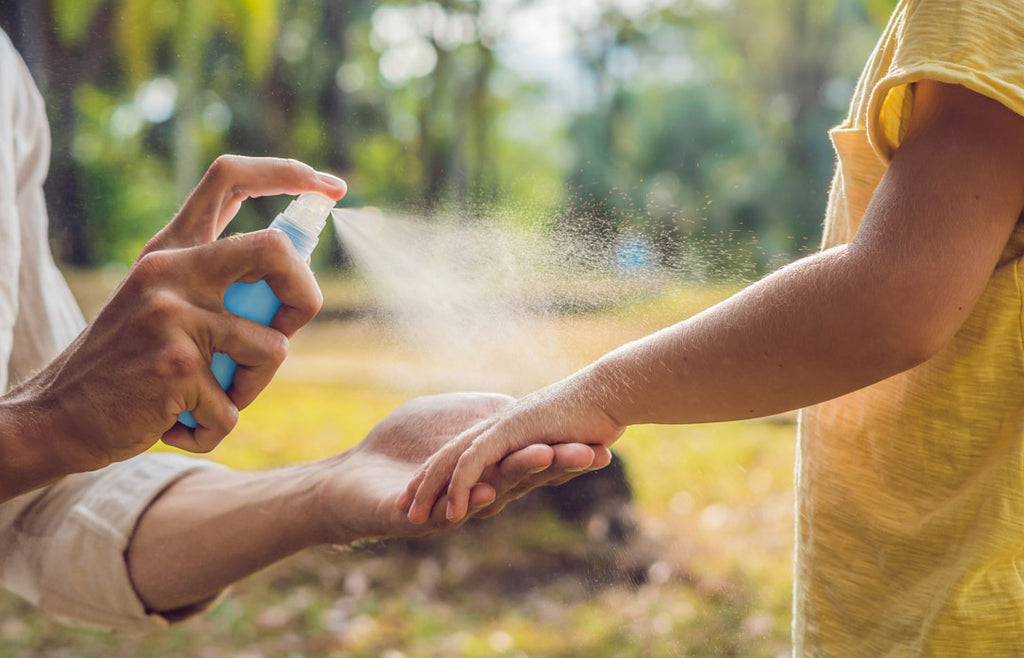 How does natural insect repellent work?